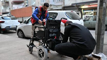 Büyükşehir’den medikal malzeme desteği