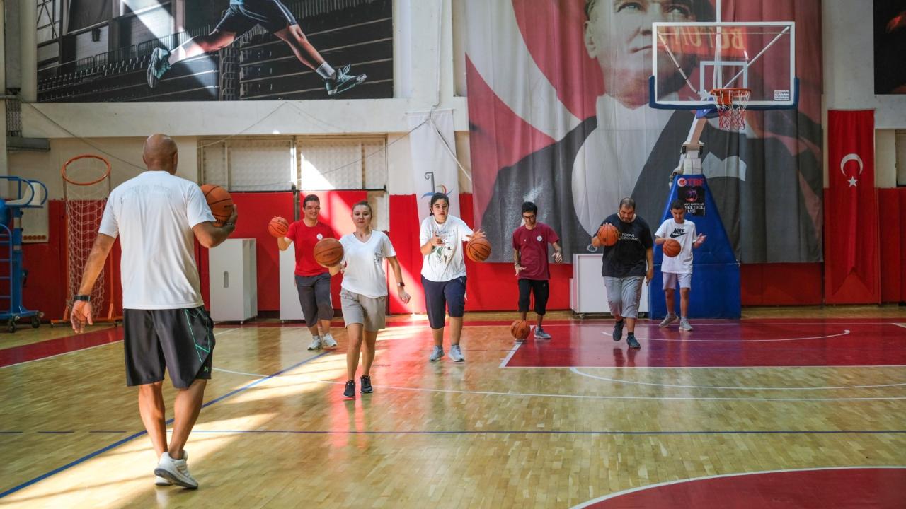 Bayraklı’da yaz spor okulları için kayıtlar başladı