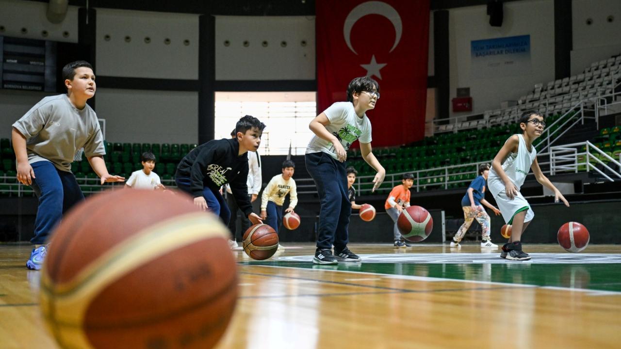 Bornova’da spor dolu bir yaz