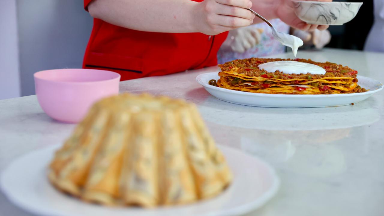 Buca’da kadınlar lezzeti mesleğe dönüştürüyor
