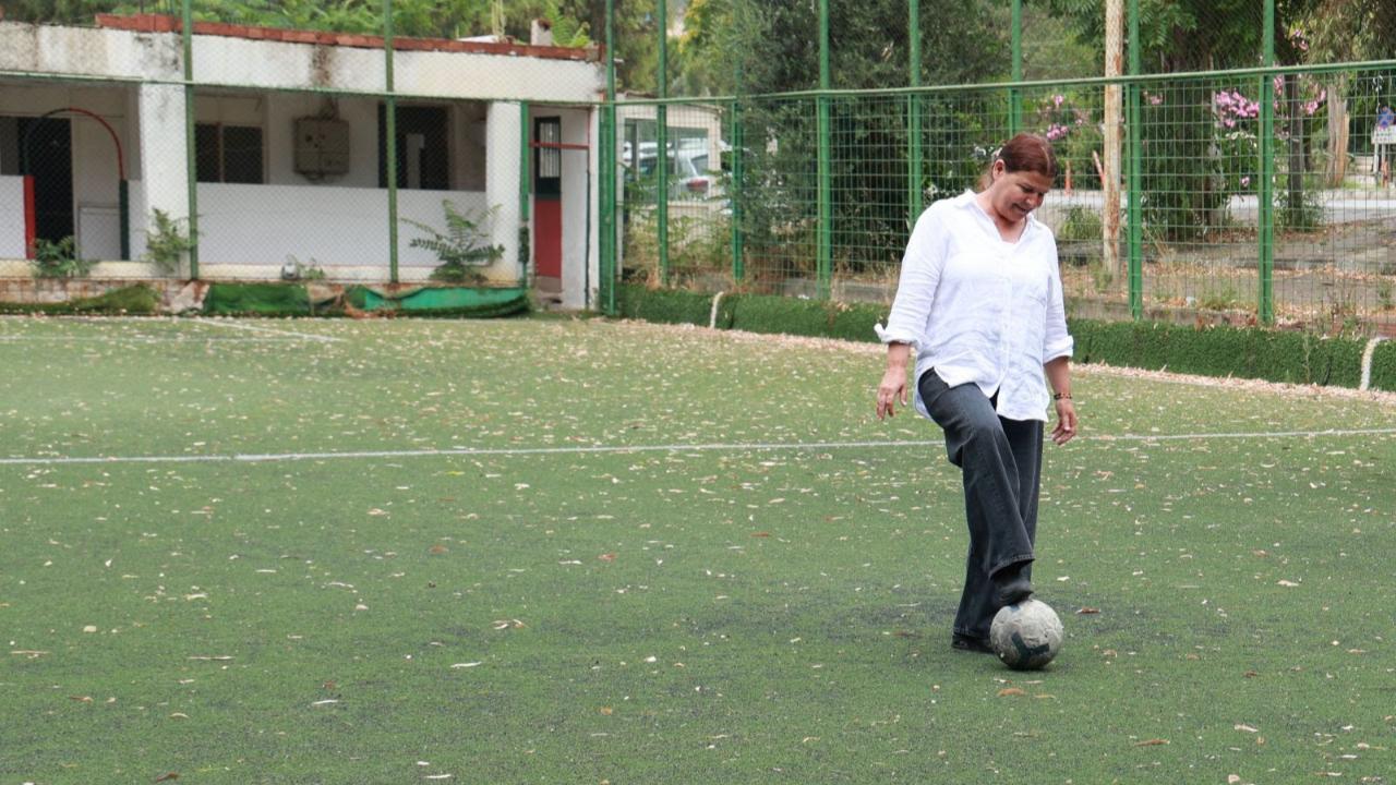 Foça’da gençlere ve çocuklara spor yatırımı