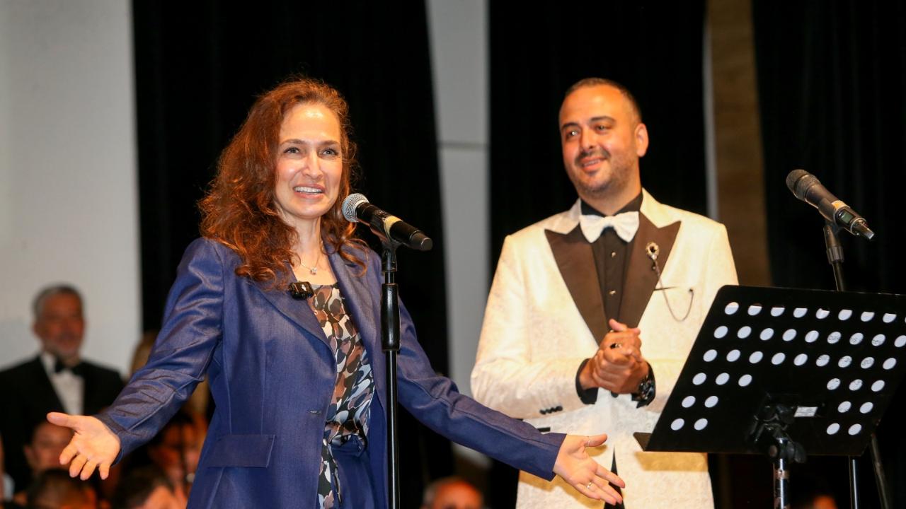 Karşıyaka yaza şarkılarla ‘merhaba’ dedi