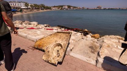 Plajdan 750 kilogram atık toplandı... Lavabo bile çıktı!