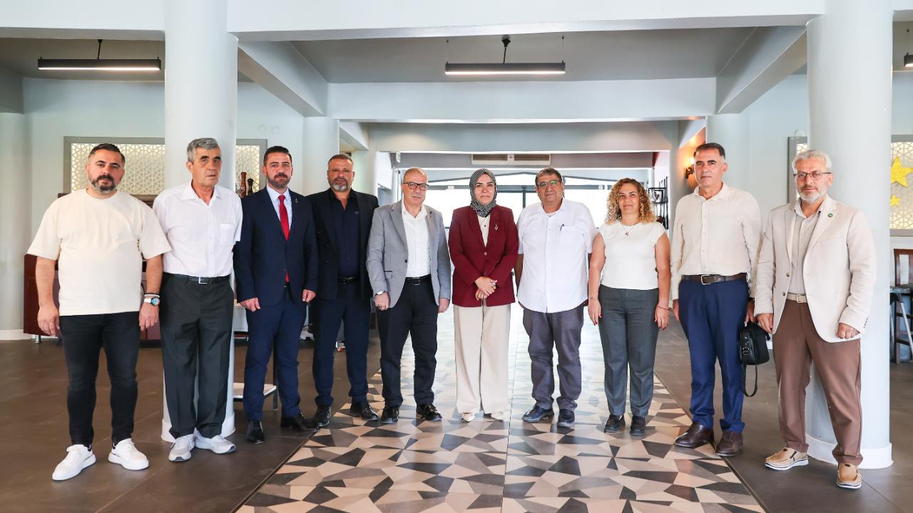 Başkan Vekili Benzer’den siyaset üstü adım