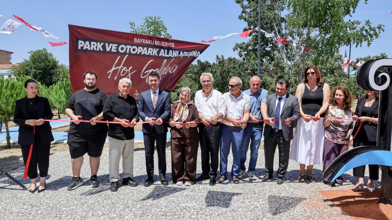 Bayraklı’da yeni park ve otopark hizmete açıldı