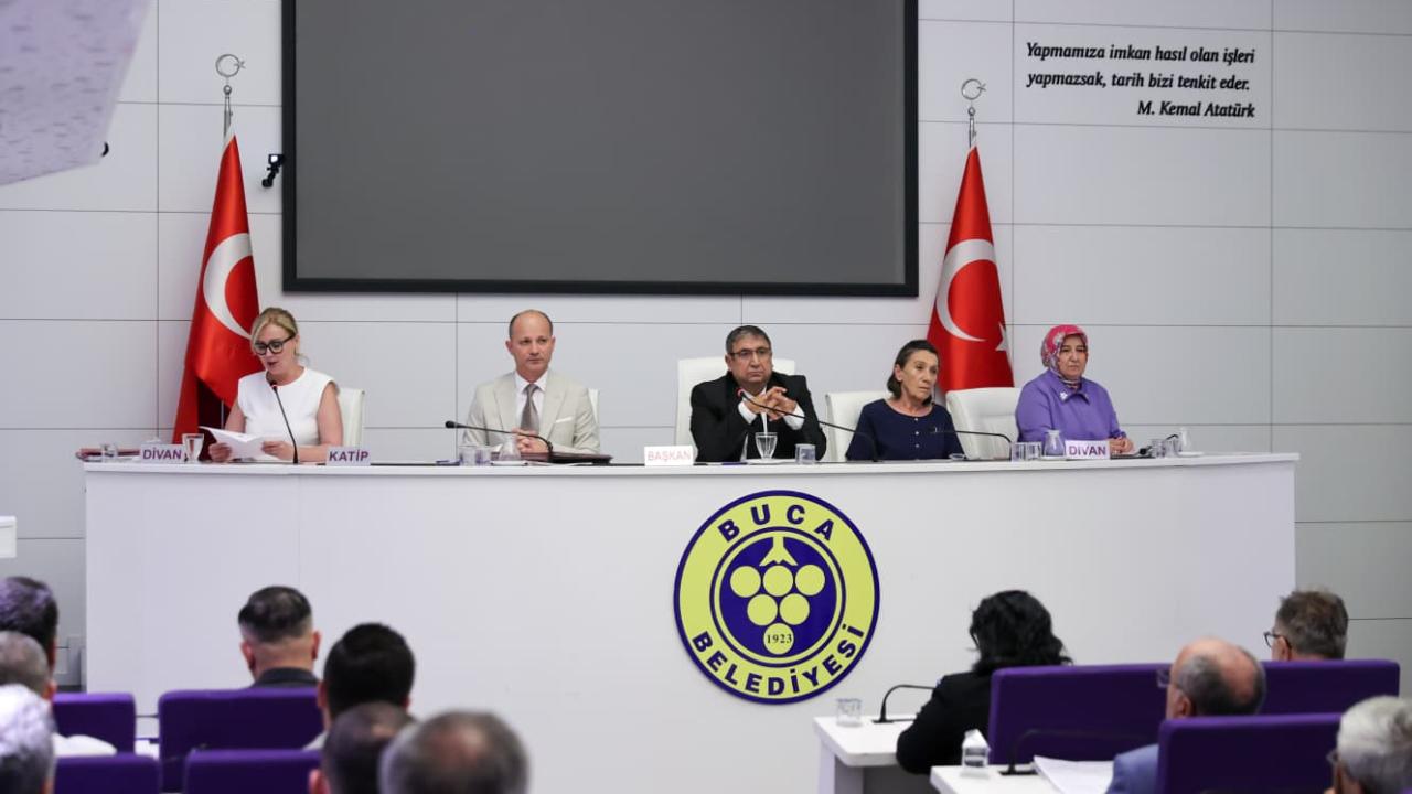 Buca’nın çınarları için "3. Yaş Üniversitesi" kuruluyor