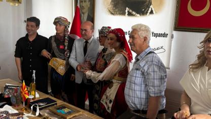 Efes Selçuk Halk Oyunları ekibi Akşehir’de büyük beğeni topladı