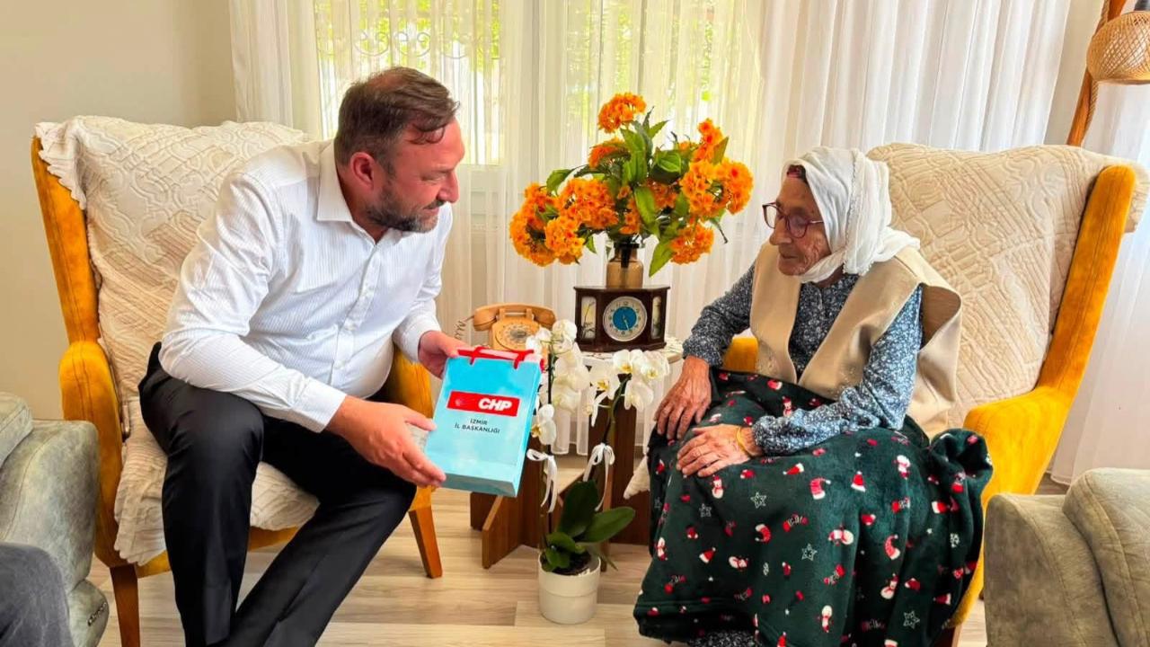 Gümrükçü'den 106'lık üyeye anlamlı ziyaret