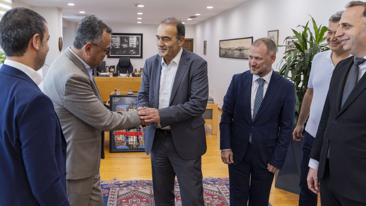 İzmir'in ulaşım modeli uluslararası takdir topladı