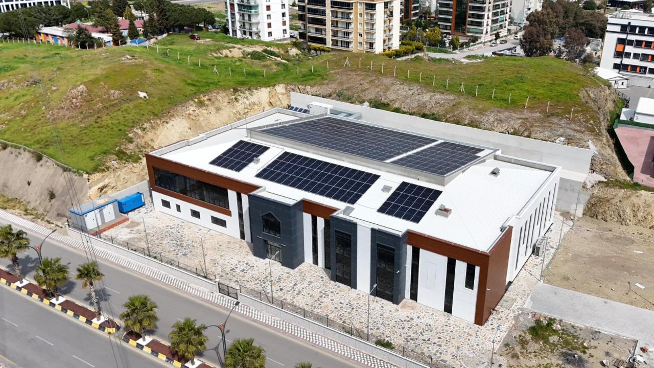 Menemen'in yepyeni gençlik merkezi için geri sayım başladı