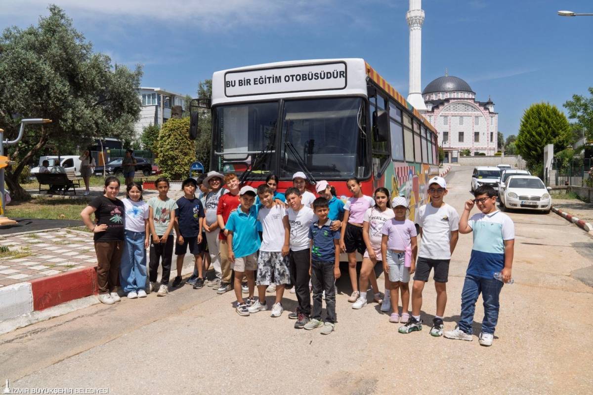 Dobidob yollarda çocuklar doğa nöbetinde