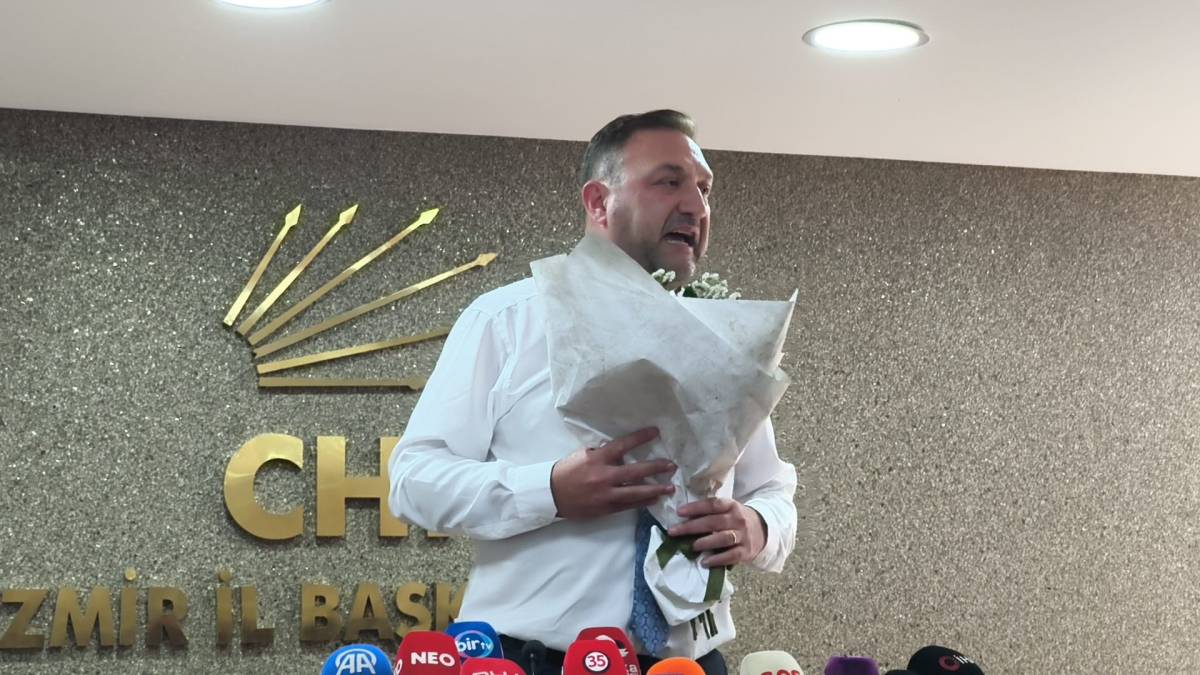 Gümrükçü dün geceyi anlattı: Taban harekatıyla CHP'yi teslim aldık!