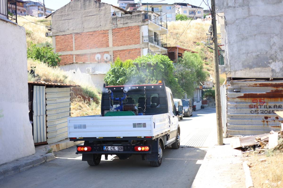Karabağların 58 mahallesinde ilaçlama seferberliği