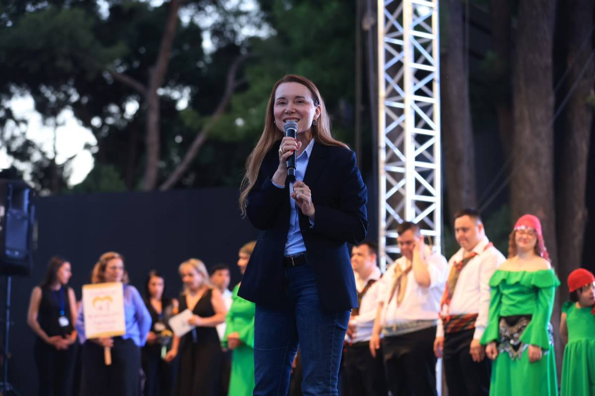 Konak’ın Halk Oyunları Şenliği 20. yıl gururu yaşattı