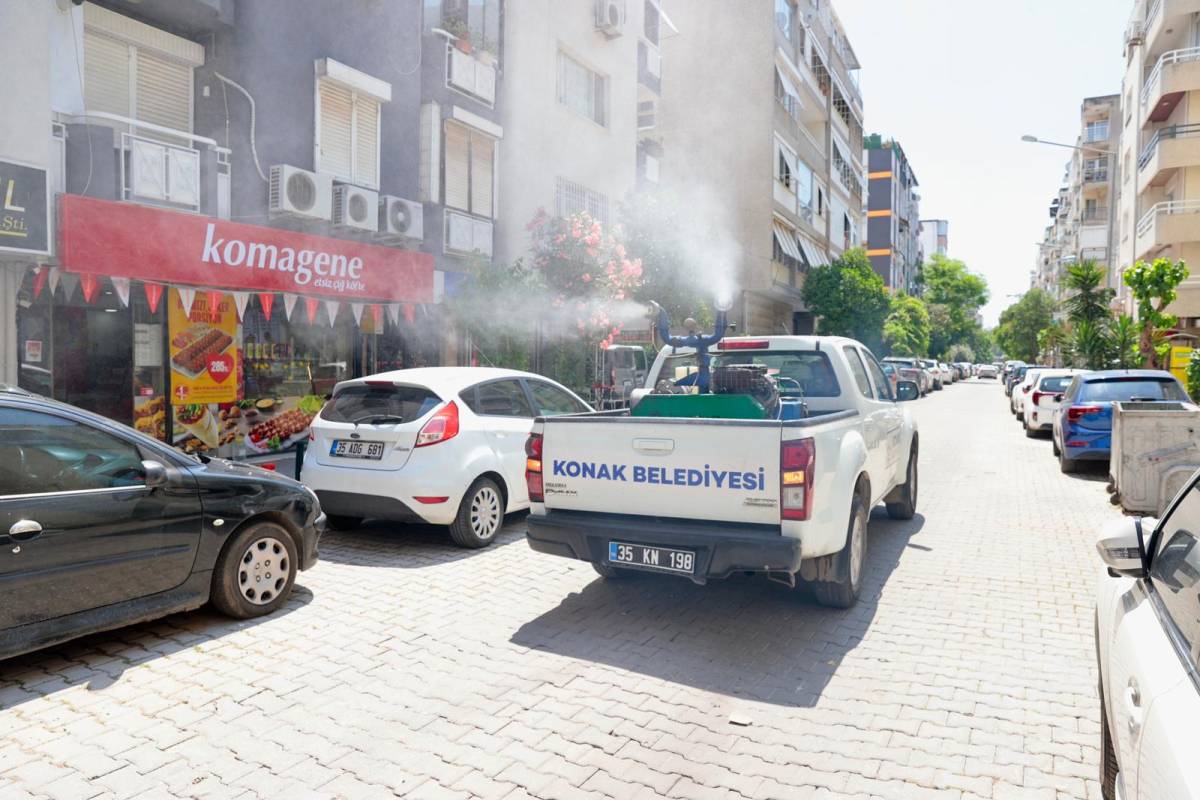 Konak’ta sivrisineklere karşı ilaçlama seferberliği