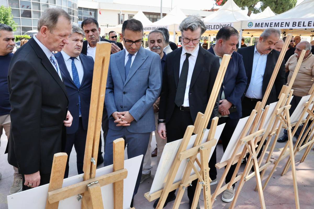 Menemenliler Şehit Kemal Bey'i unutmadı