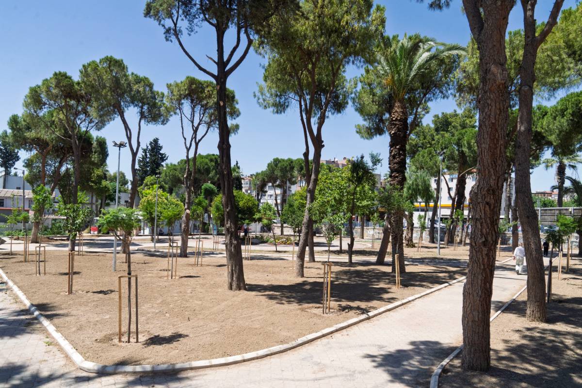 Şirinyer Parkı eski günlerine kavuşuyor