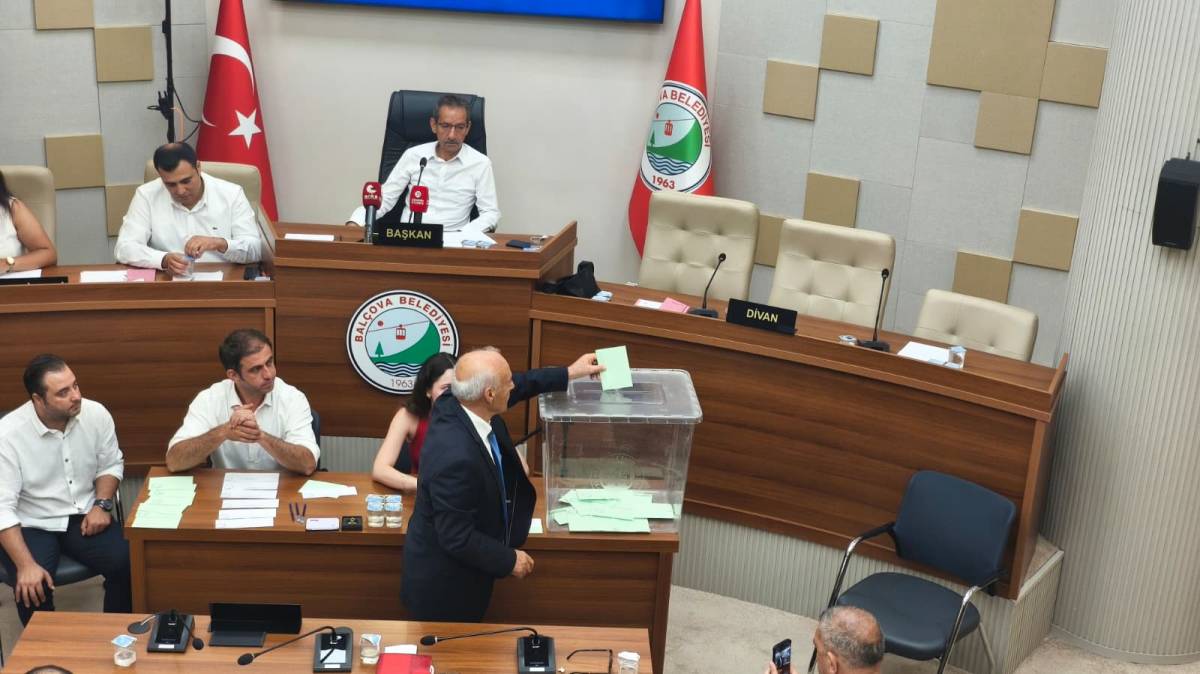 Balçova’da seçim tamam... Selahattin Yıldız Başkan Vekili oldu!